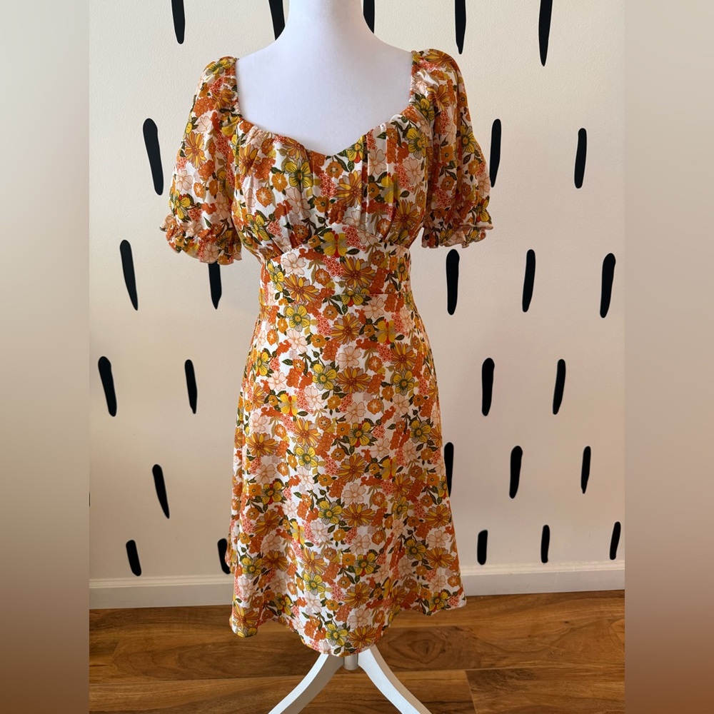 Cupshe Orange and White Floral Puff-Sleeve Knee Length Dress